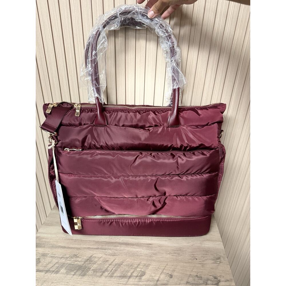 New! iPack Puffy Tote Bag With Shoe Compartment, Padded Laptop Pocket In Wine - Picture 4 of 13
